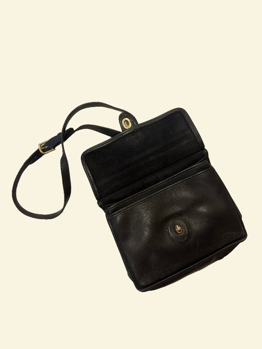 Vintage Coach Willis Crossbody Bag (Black) - Picture 3 of 4